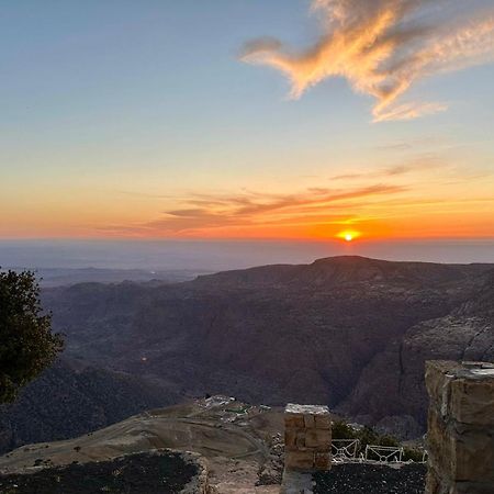 Jabal Dana Hotel - The Highest Hotel In Jordan Exterior foto